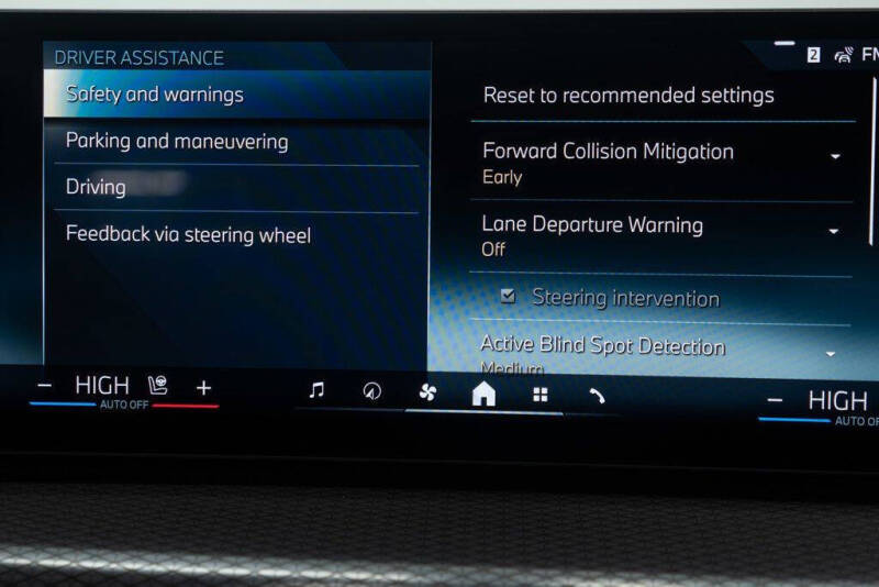 2025 BMW 3 Series 330i xDrive