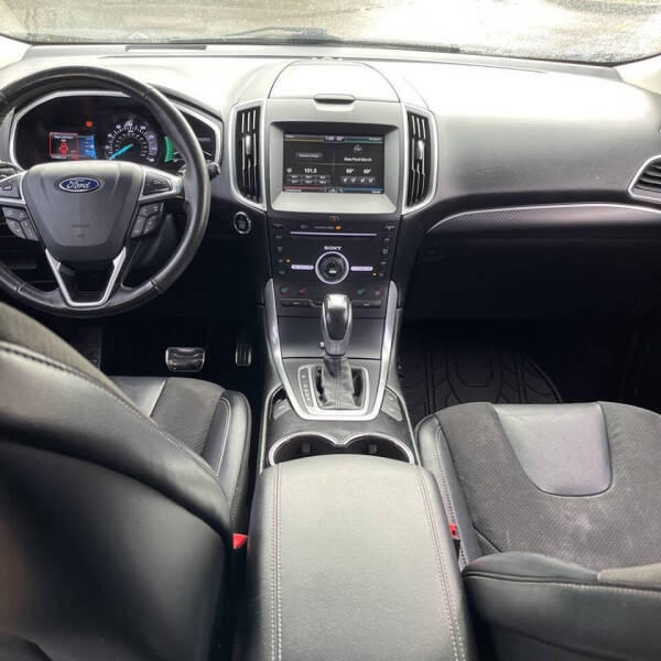 2015 Ford Edge Sport