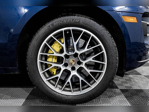 2015 Porsche Macan S