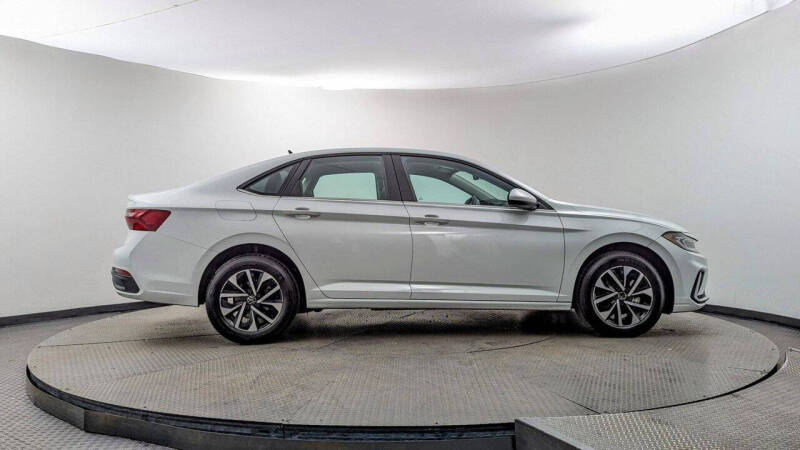 2025 Volkswagen Jetta S