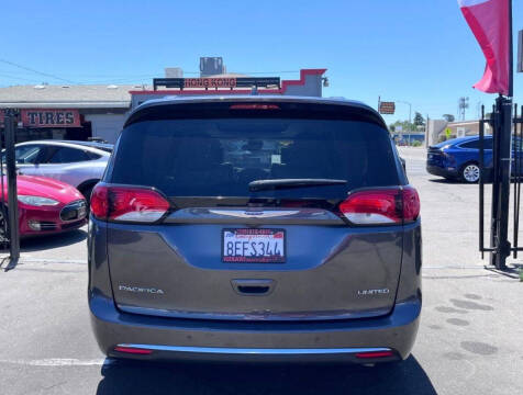 2018 Chrysler Pacifica Limited