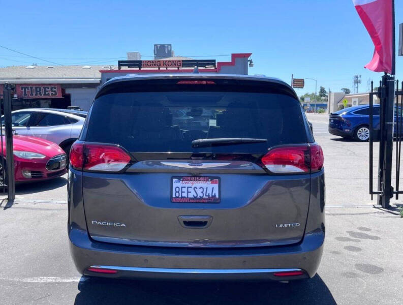 2018 Chrysler Pacifica Limited