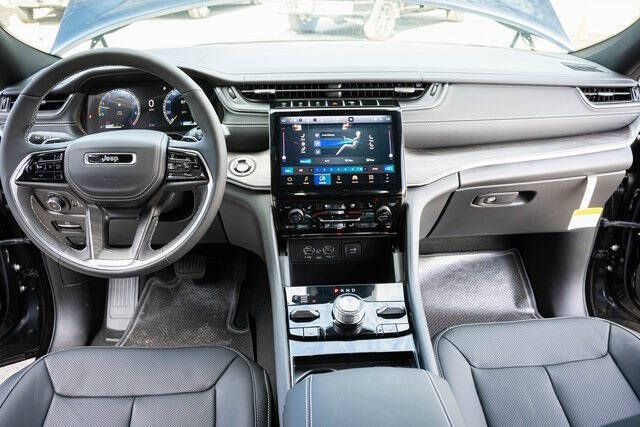 2025 Jeep Grand Cherokee Overland