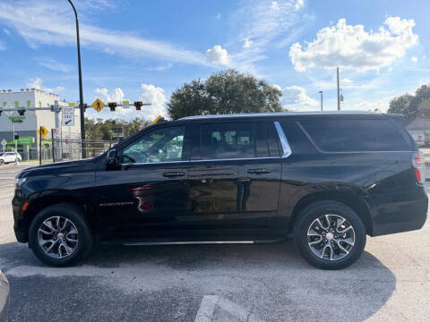 2024 Chevrolet Suburban LT