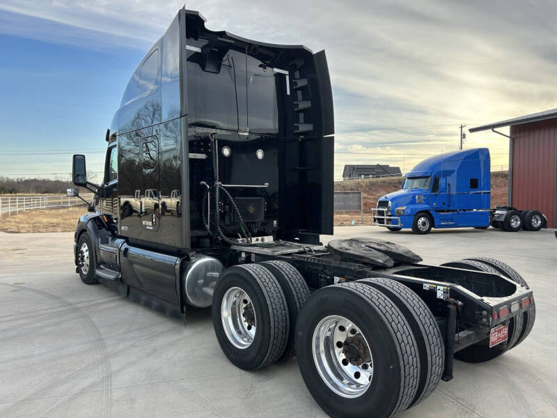 2020 Peterbilt 579