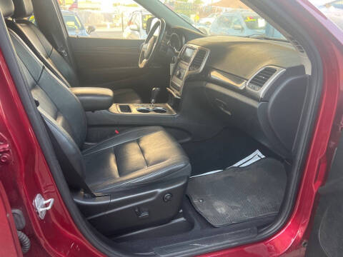 2012 Jeep Grand Cherokee Laredo