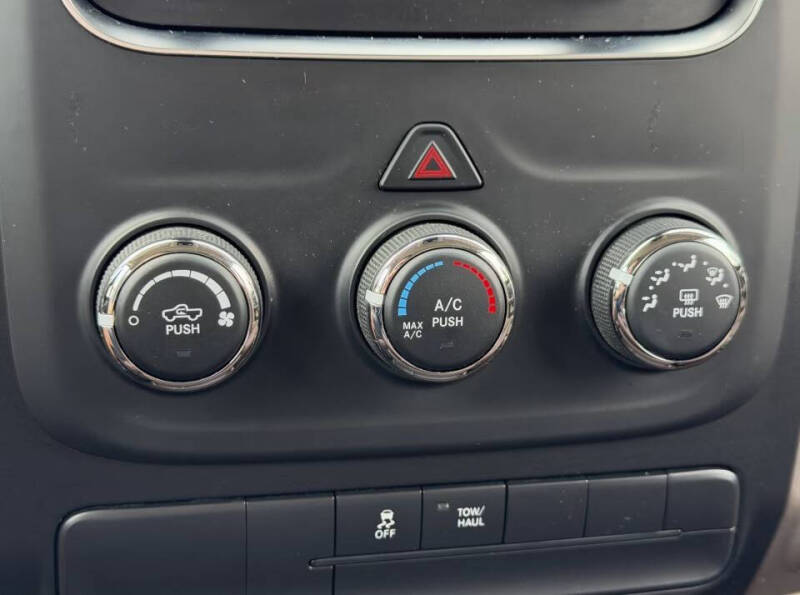2019 RAM 1500 Classic SLT