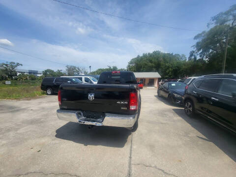 2017 RAM 1500 SLT