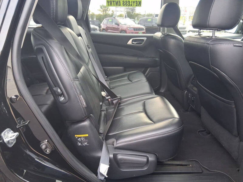 2018 Nissan Pathfinder Platinum