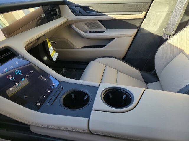 2025 Porsche Taycan GTS