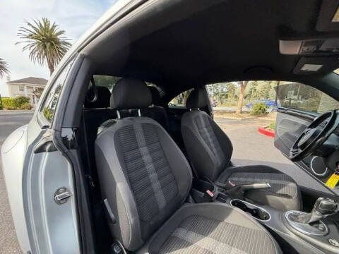 2012 Volkswagen Beetle