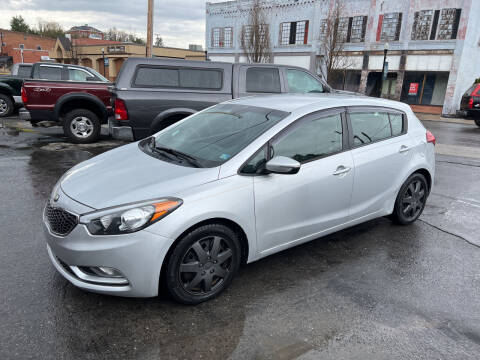 2016 Kia Forte5 for sale at East Main Rides in Marion VA