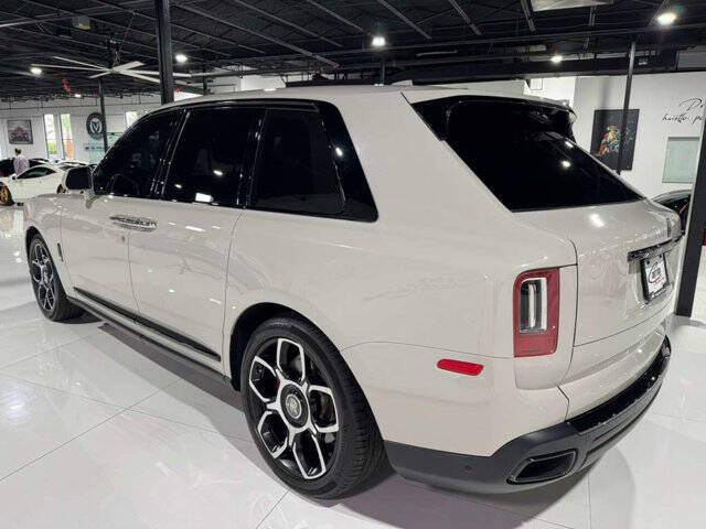2022 Rolls-Royce Black Badge Cullinan