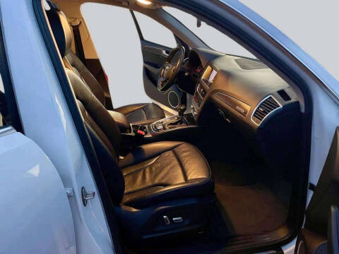 2016 Audi Q5 2.0T quattro Premium Plus