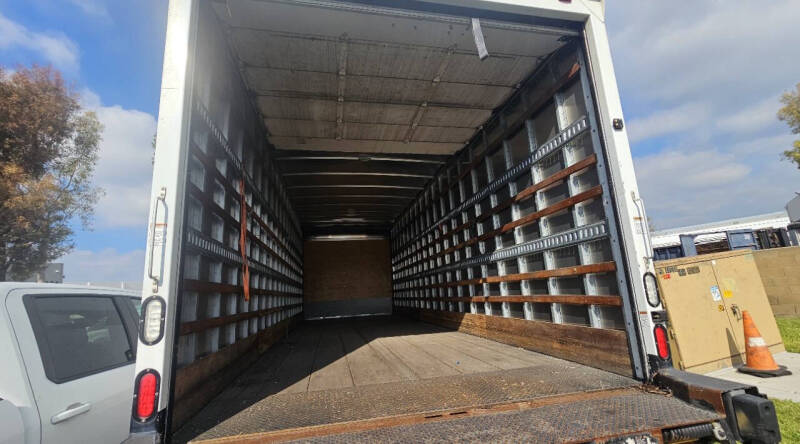 2016 Freightliner M2 106