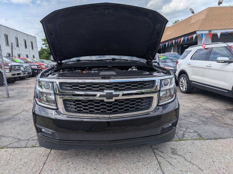 2017 Chevrolet Suburban LT