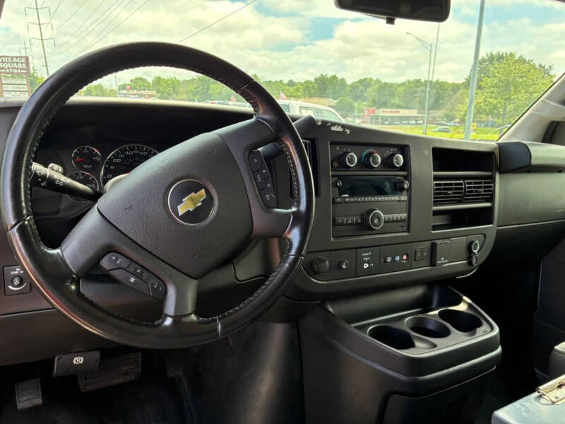2022 Chevrolet Express 2500