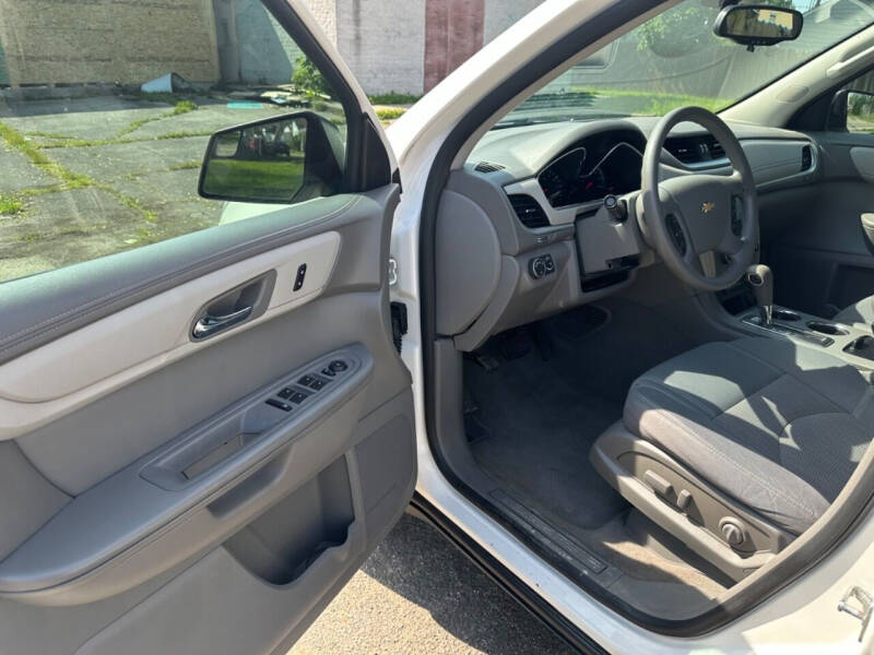 2013 Chevrolet Traverse LS