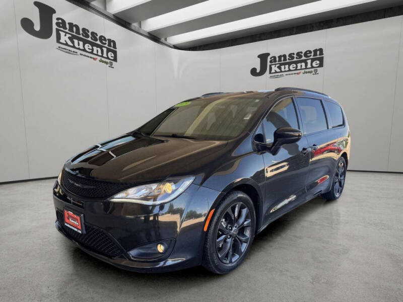2019 Chrysler Pacifica Touring L Plus
