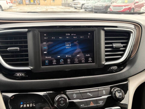 2018 Chrysler Pacifica Touring L