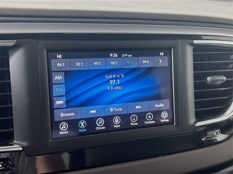 2020 Chrysler Pacifica Touring