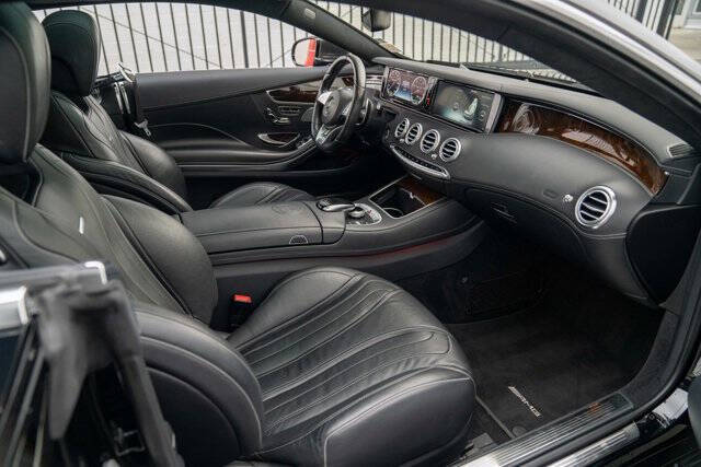 2016 Mercedes-Benz S-Class 33