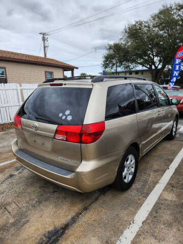 2004 Toyota Sienna
