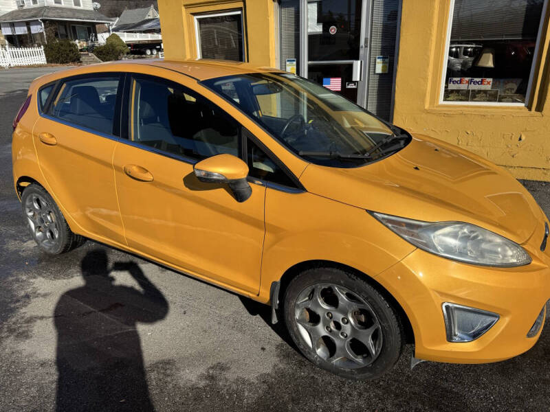 2011 Ford Fiesta SES
