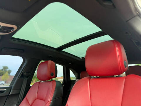 2018 Porsche Macan S