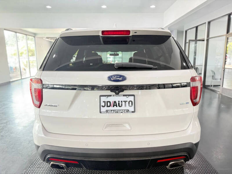 2016 Ford Explorer Sport