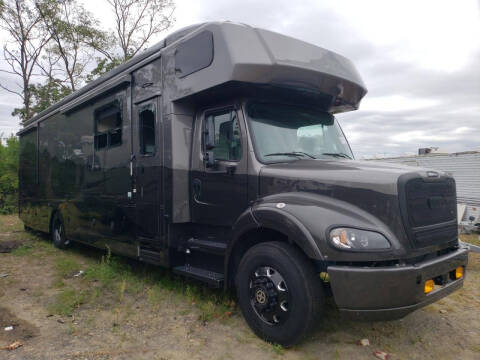 2022 Freightliner M2 112