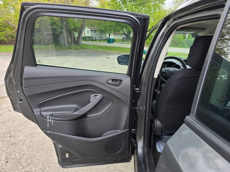 2017 Ford Escape S