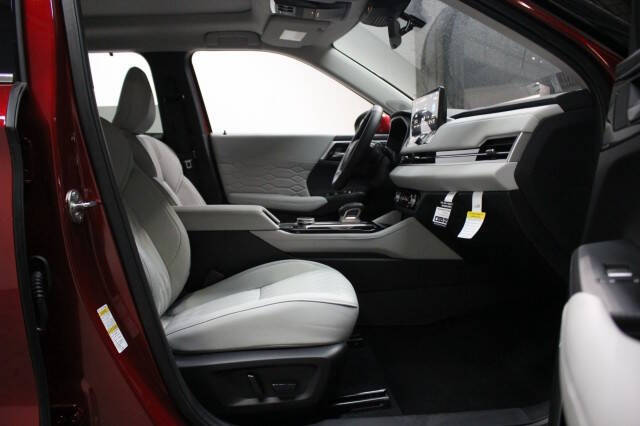 2025 Mitsubishi Outlander SEL