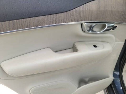 2023 Volvo XC90 B5 Plus Bright Theme