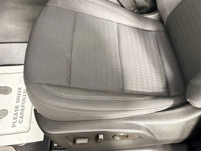 2022 GMC Yukon XL SLE