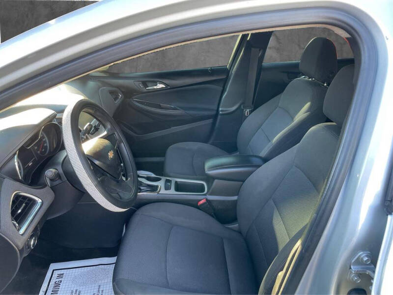 2018 Chevrolet Cruze LS Auto