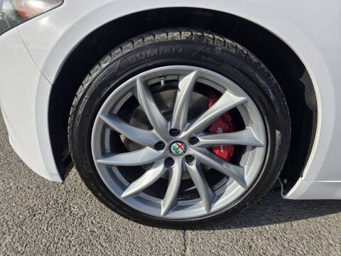 2017 Alfa Romeo Giulia Ti