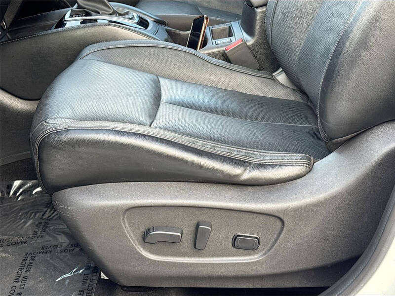 2017 Nissan Rogue Sport SL