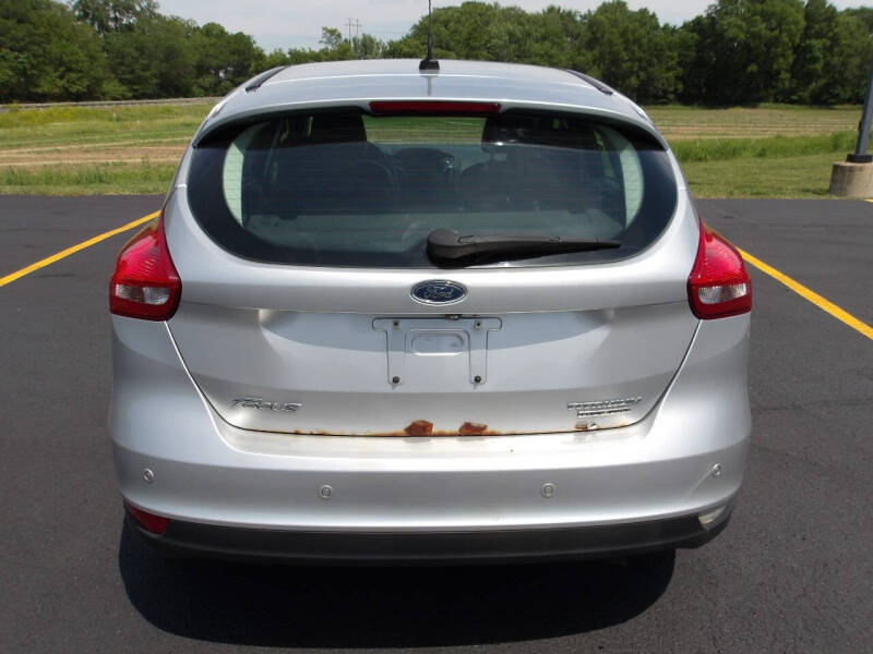 2015 Ford Focus's photo