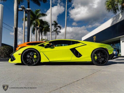 2025 Lamborghini Revuelto