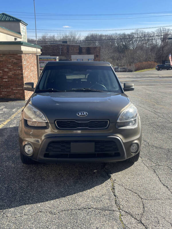 2013 Kia Soul +