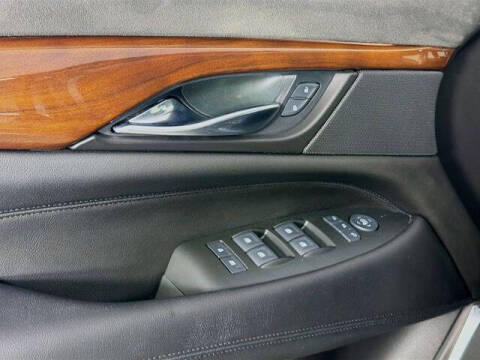 2017 Cadillac Escalade Luxury