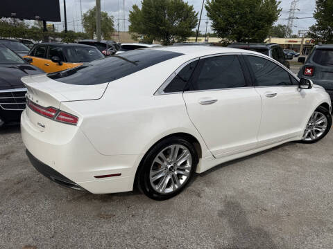 2014 Lincoln MKZ