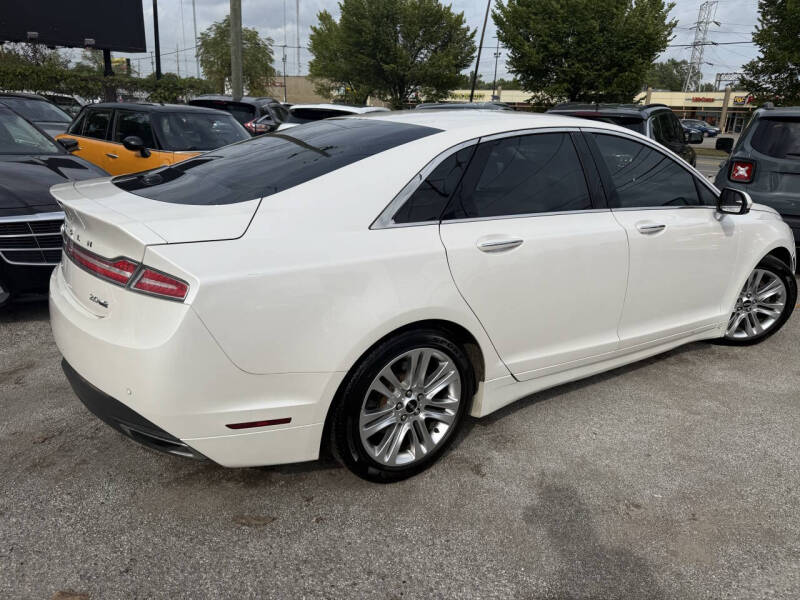 2014 Lincoln MKZ