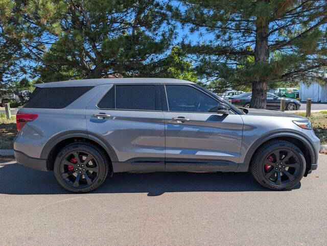 2022 Ford Explorer ST