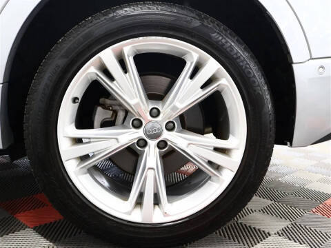 2019 Audi Q8 quattro Premium Plus 55 TFSI