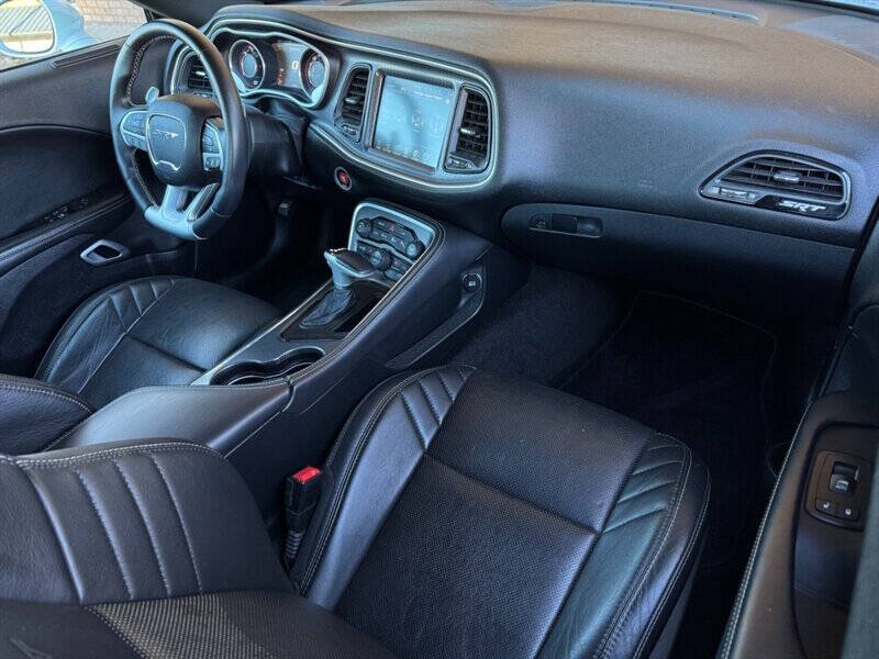 2016 Dodge Challenger SRT 392