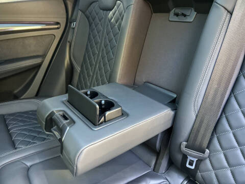 2023 Audi SQ5 3.0T quattro Prestige