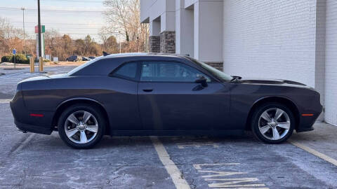 2016 Dodge Challenger SXT