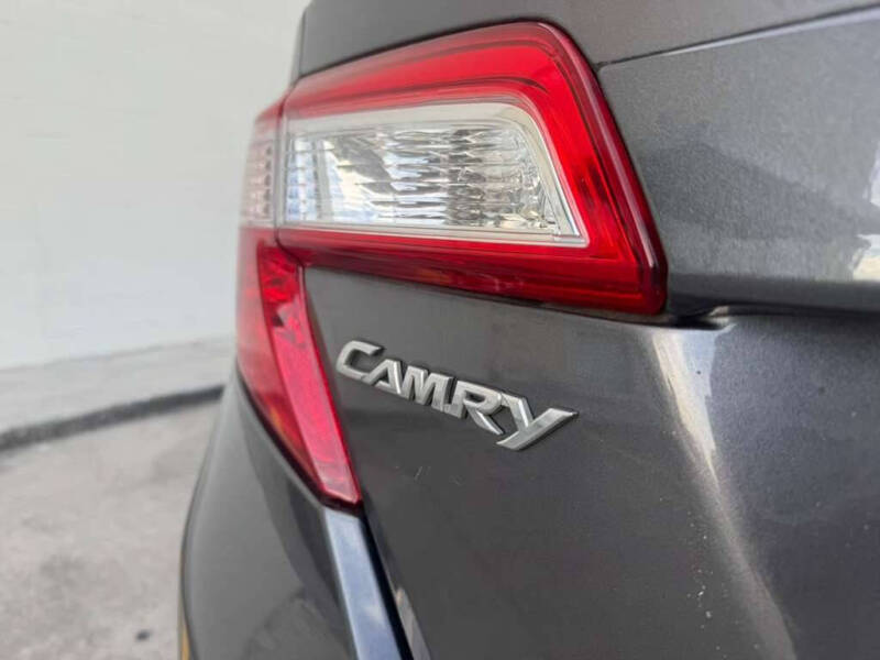 2014 Toyota Camry LE